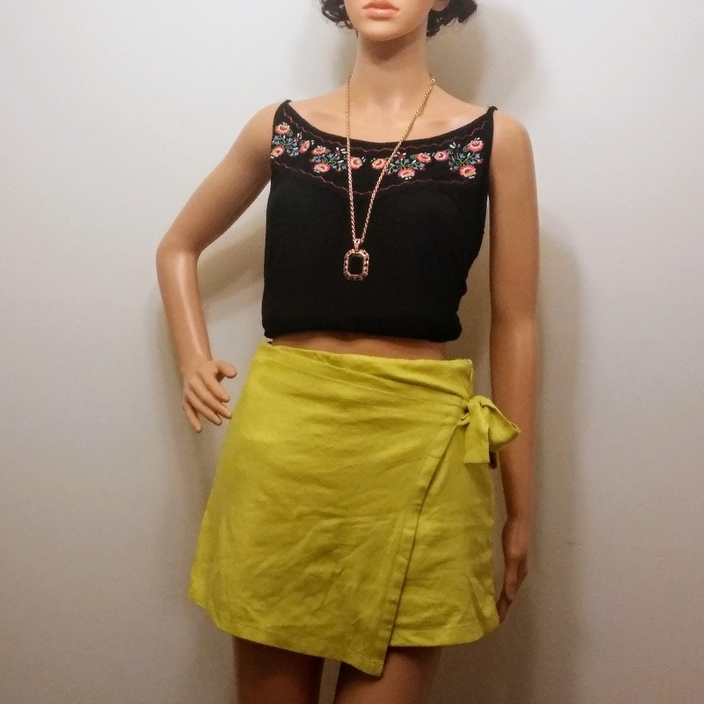 Wrap Short Skirt